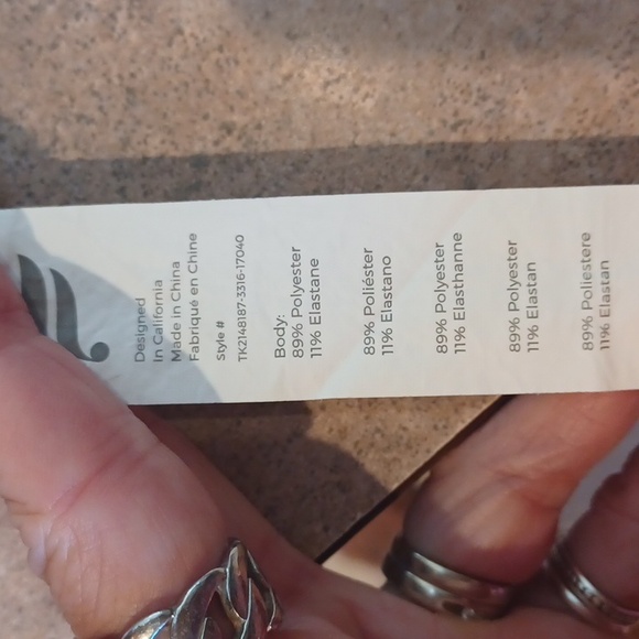 Fabletics Power Hold Beautiful Creamy White Limited Edition Set - Picture 14 of 16